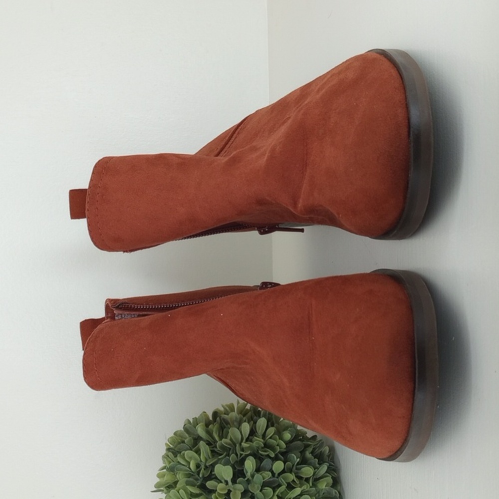 Chelsea Boots Style | Time & True booties | Size 9